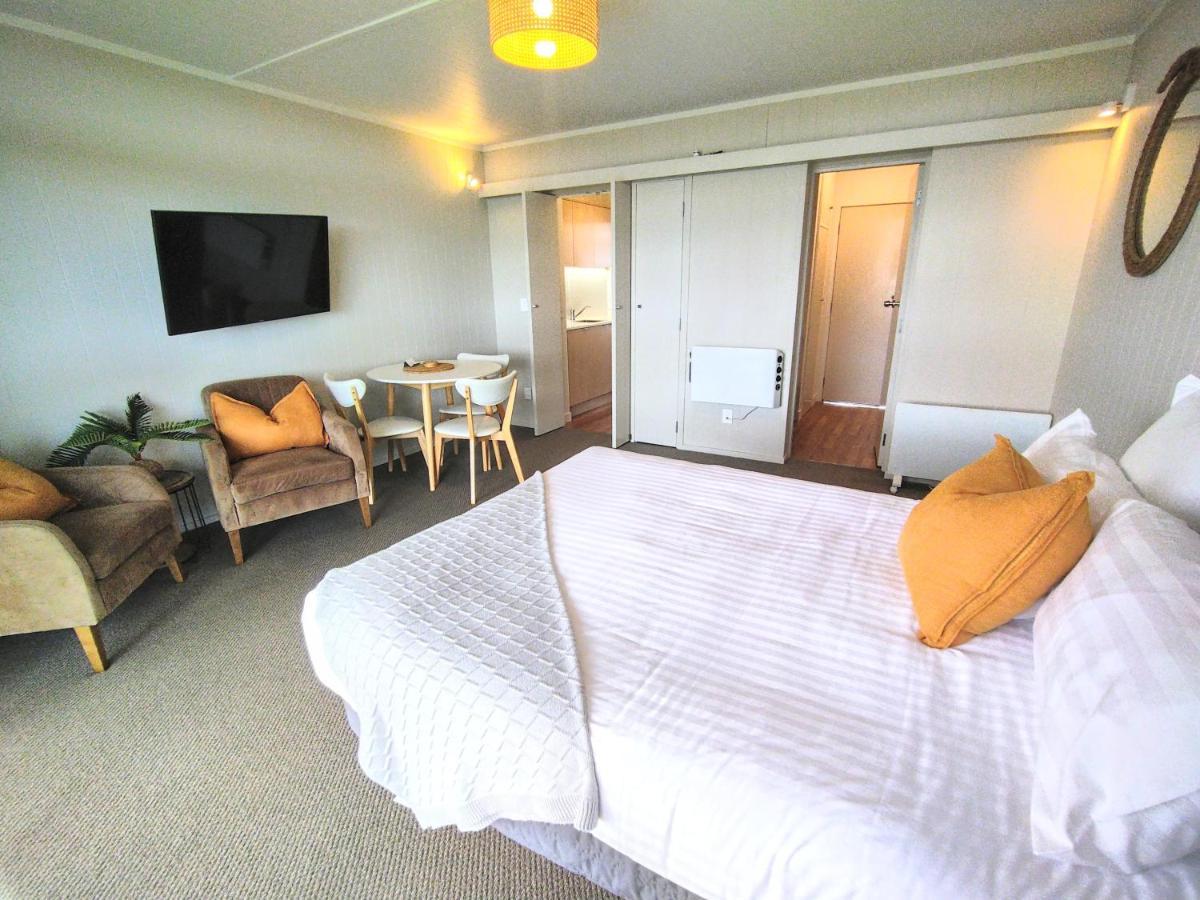 Whispering Sands Beachfront Motel Gisborne Exteriér fotografie