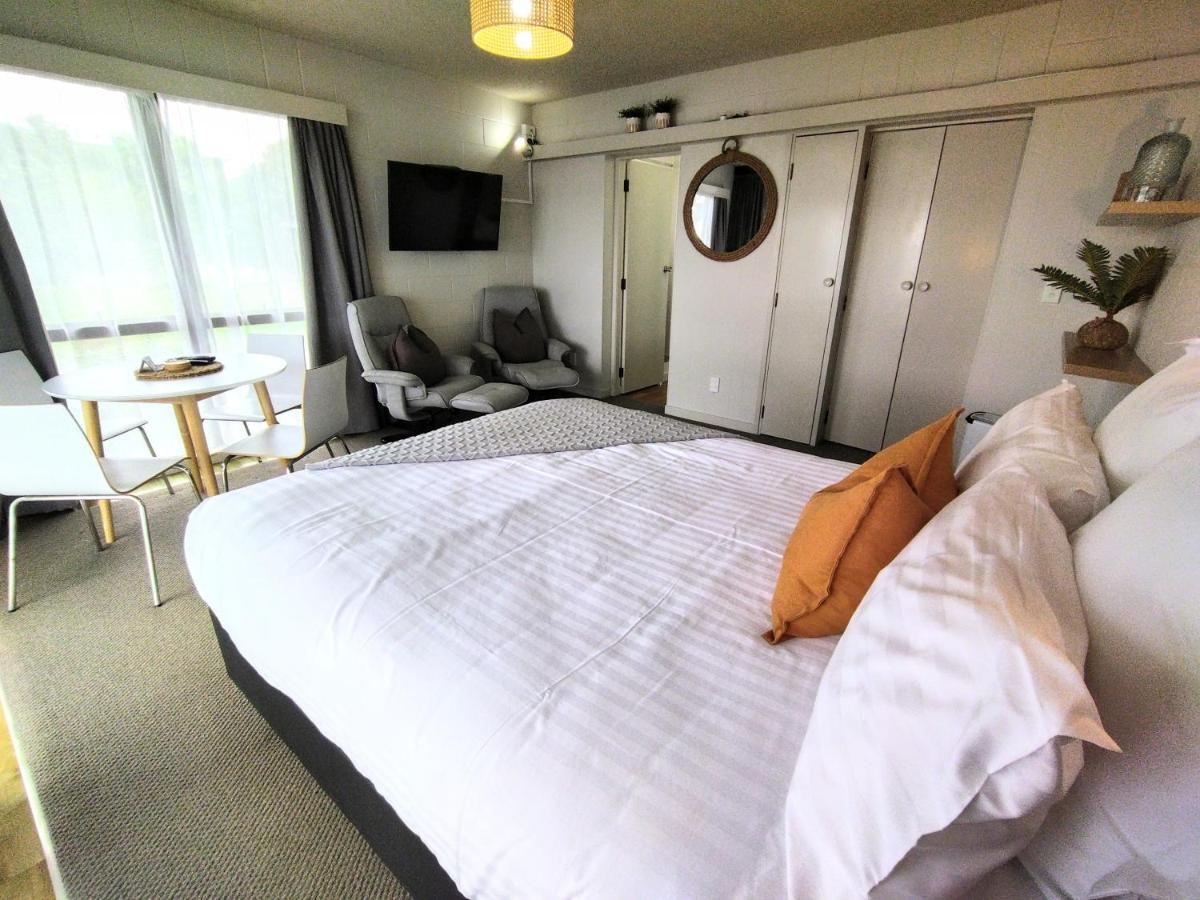 Whispering Sands Beachfront Motel Gisborne Exteriér fotografie