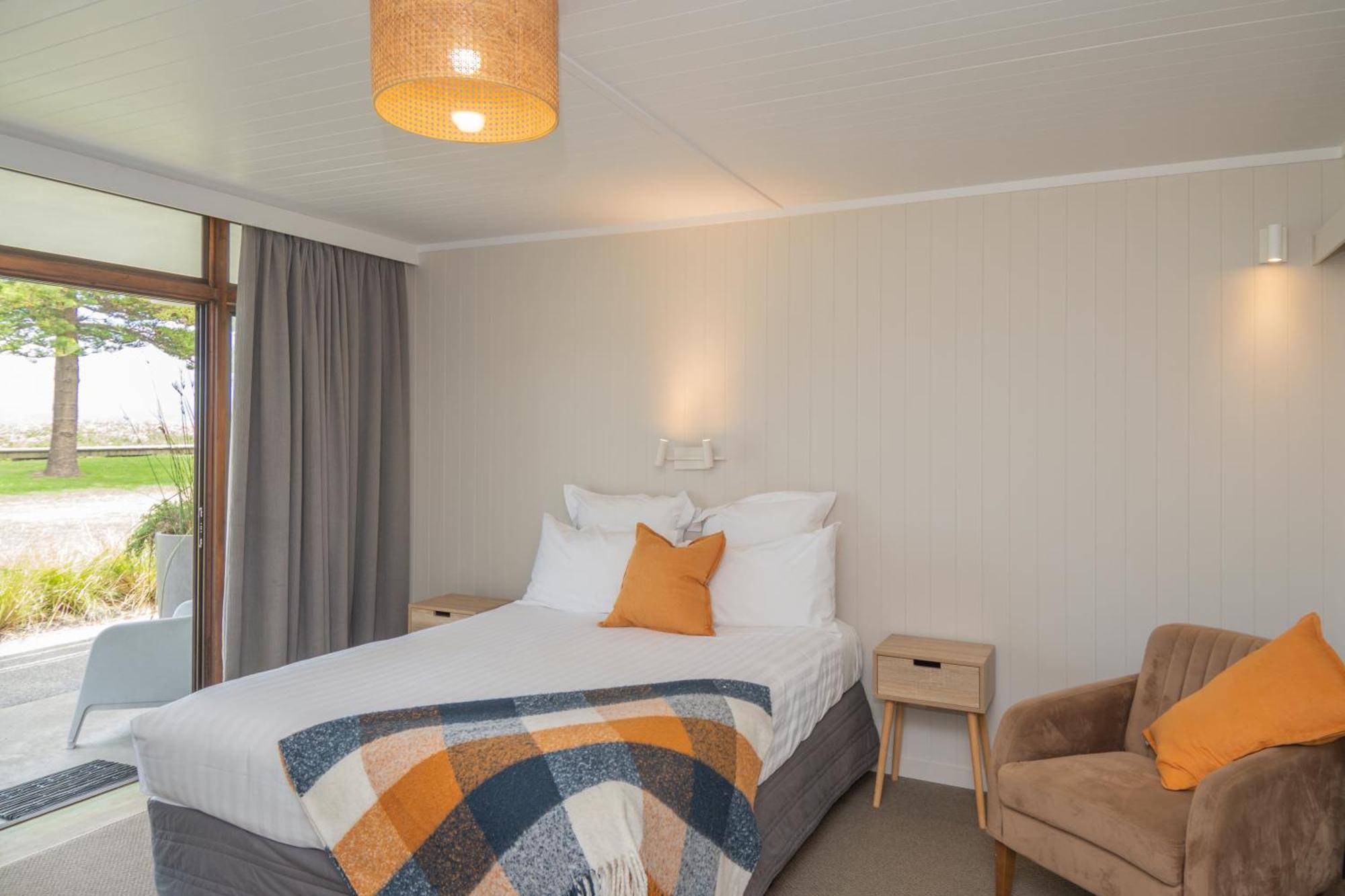 Whispering Sands Beachfront Motel Gisborne Exteriér fotografie