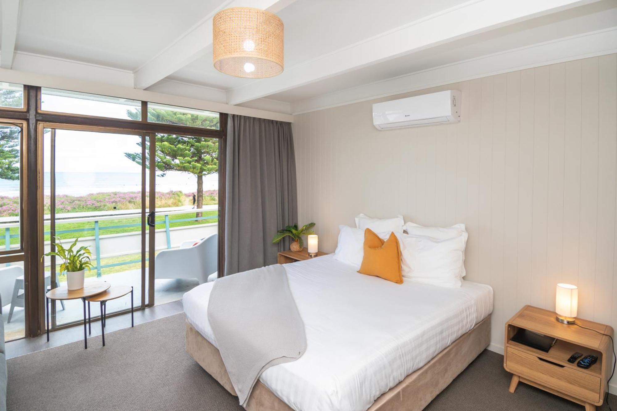 Whispering Sands Beachfront Motel Gisborne Exteriér fotografie
