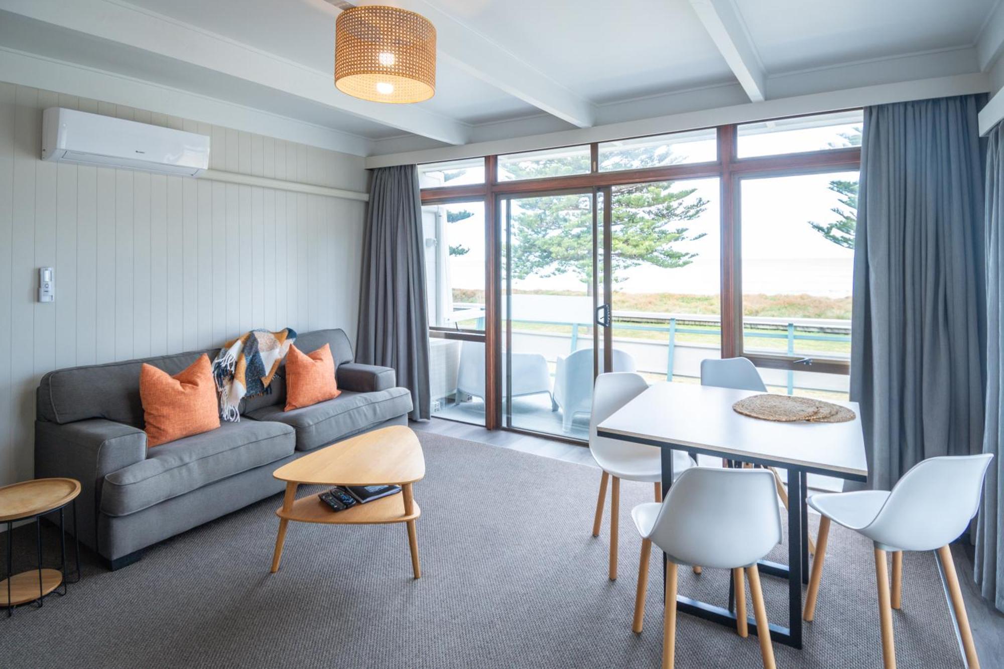 Whispering Sands Beachfront Motel Gisborne Exteriér fotografie