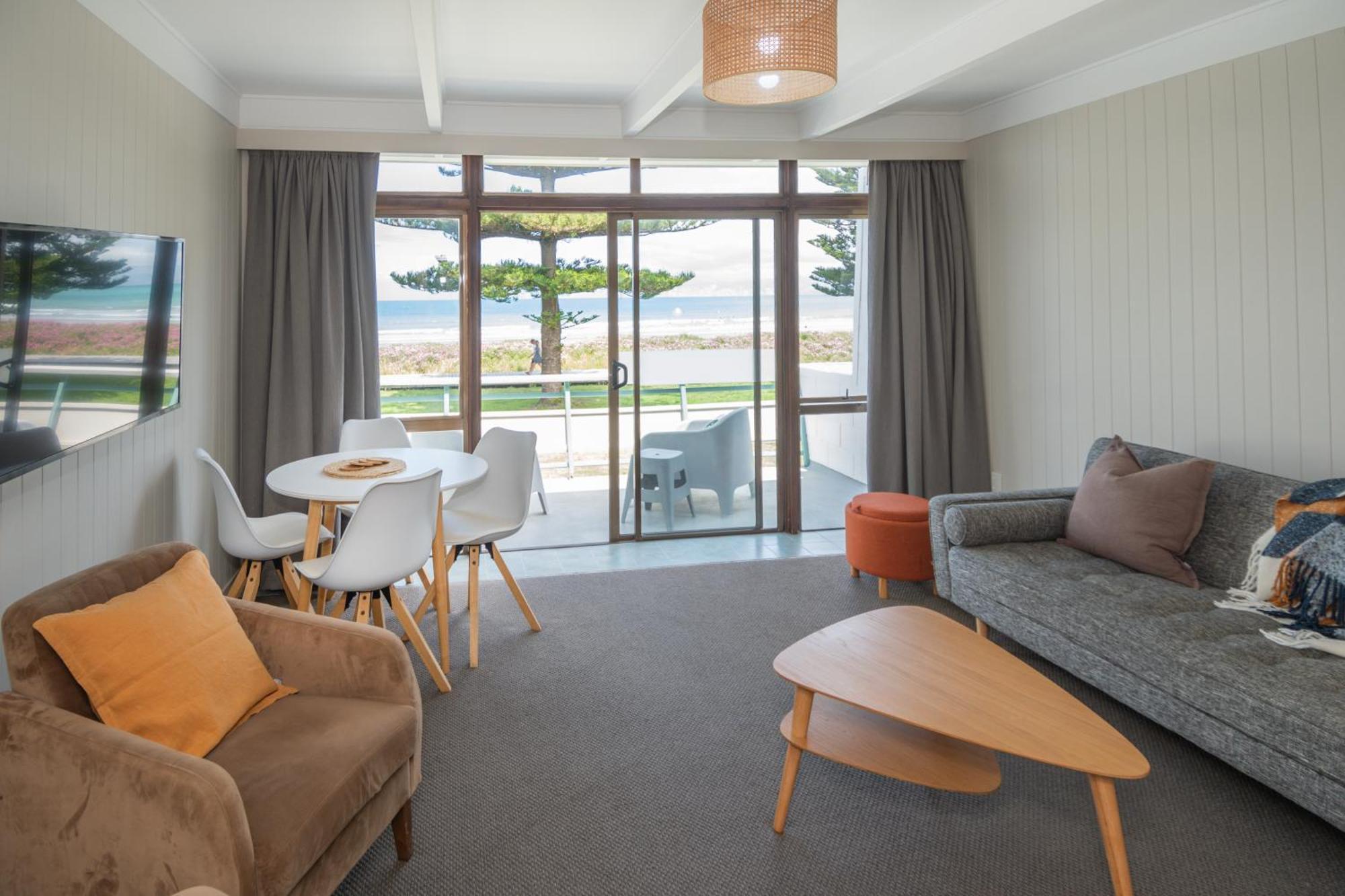 Whispering Sands Beachfront Motel Gisborne Exteriér fotografie