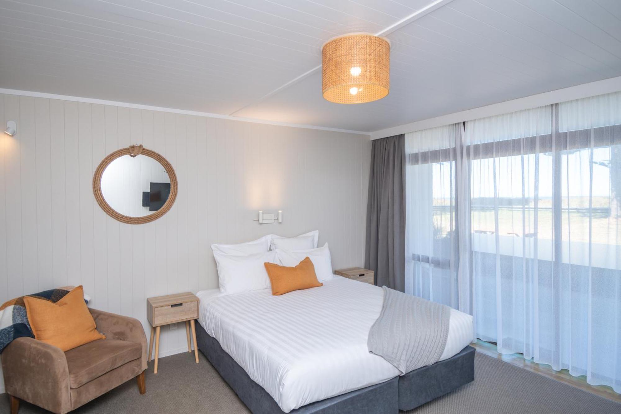 Whispering Sands Beachfront Motel Gisborne Exteriér fotografie